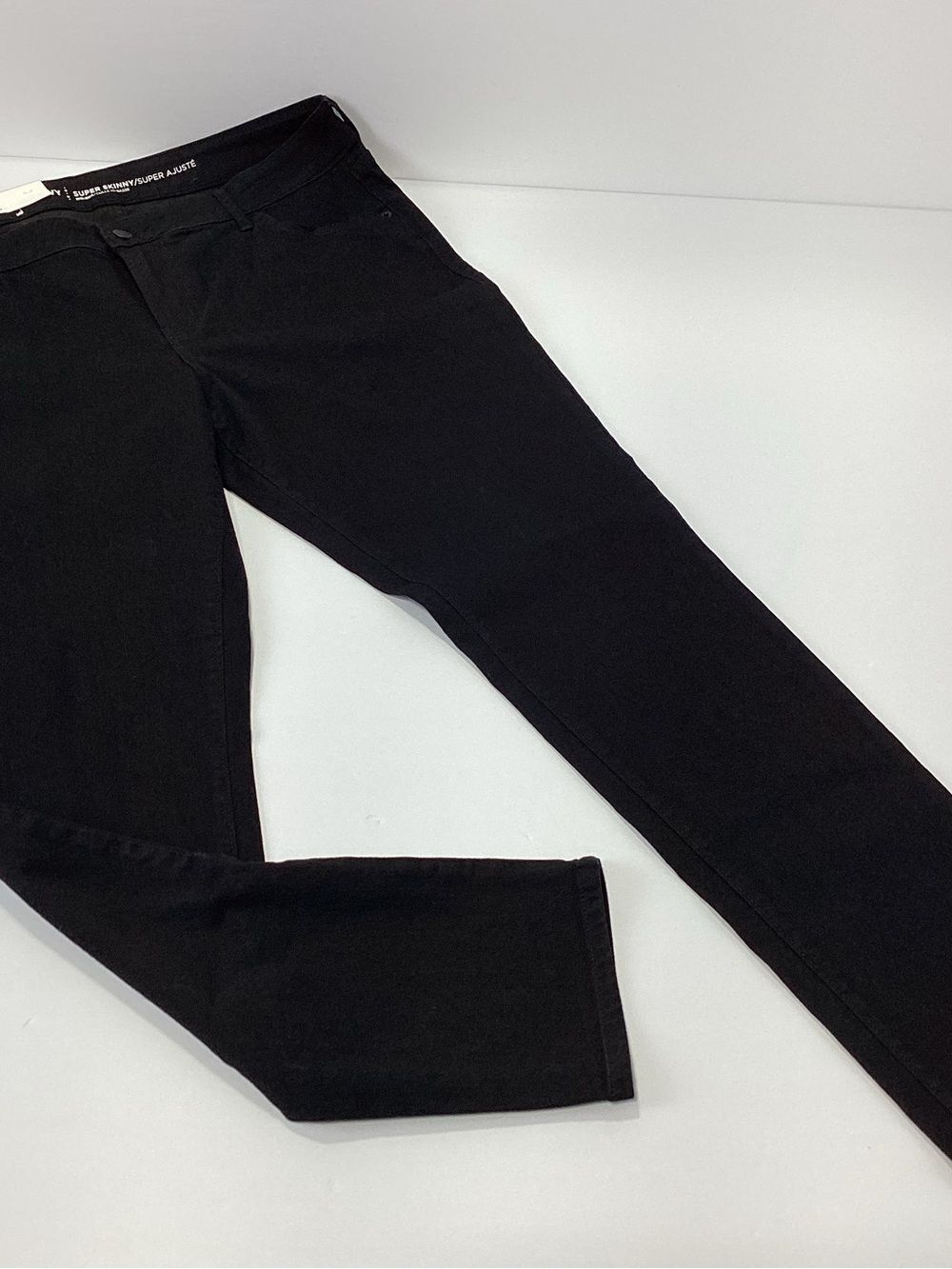 Old Navy Super Skinny Black Straight Leg Pants Mid Rise Size 14 NWT